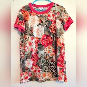 Lularoe flower top size medium